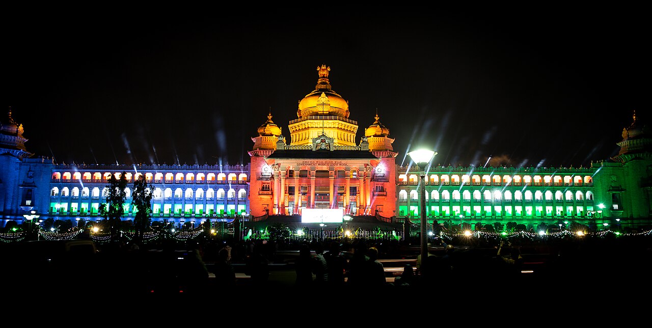Outstation cab from Hyderabad to Bengaluru