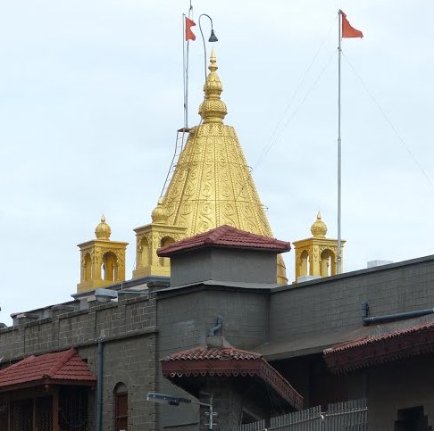 Outstation cab from Hyderabad to Shirdi