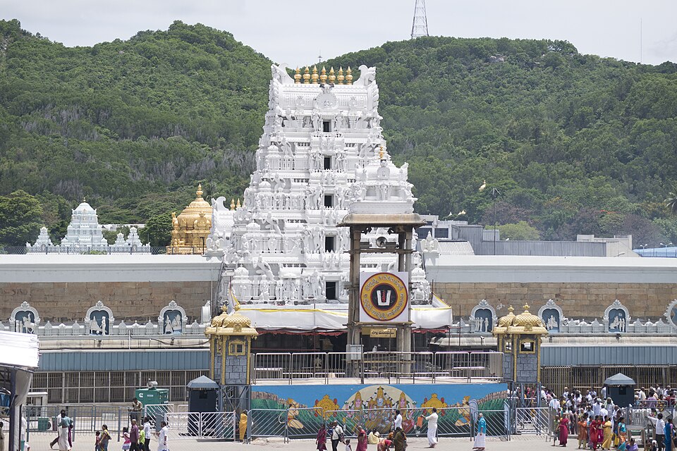 Outstation cab from Hyderabad to Tirupati