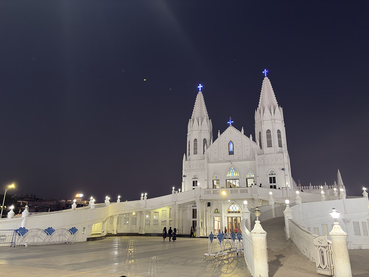 Outstation cab from Hyderabad to Velankanni