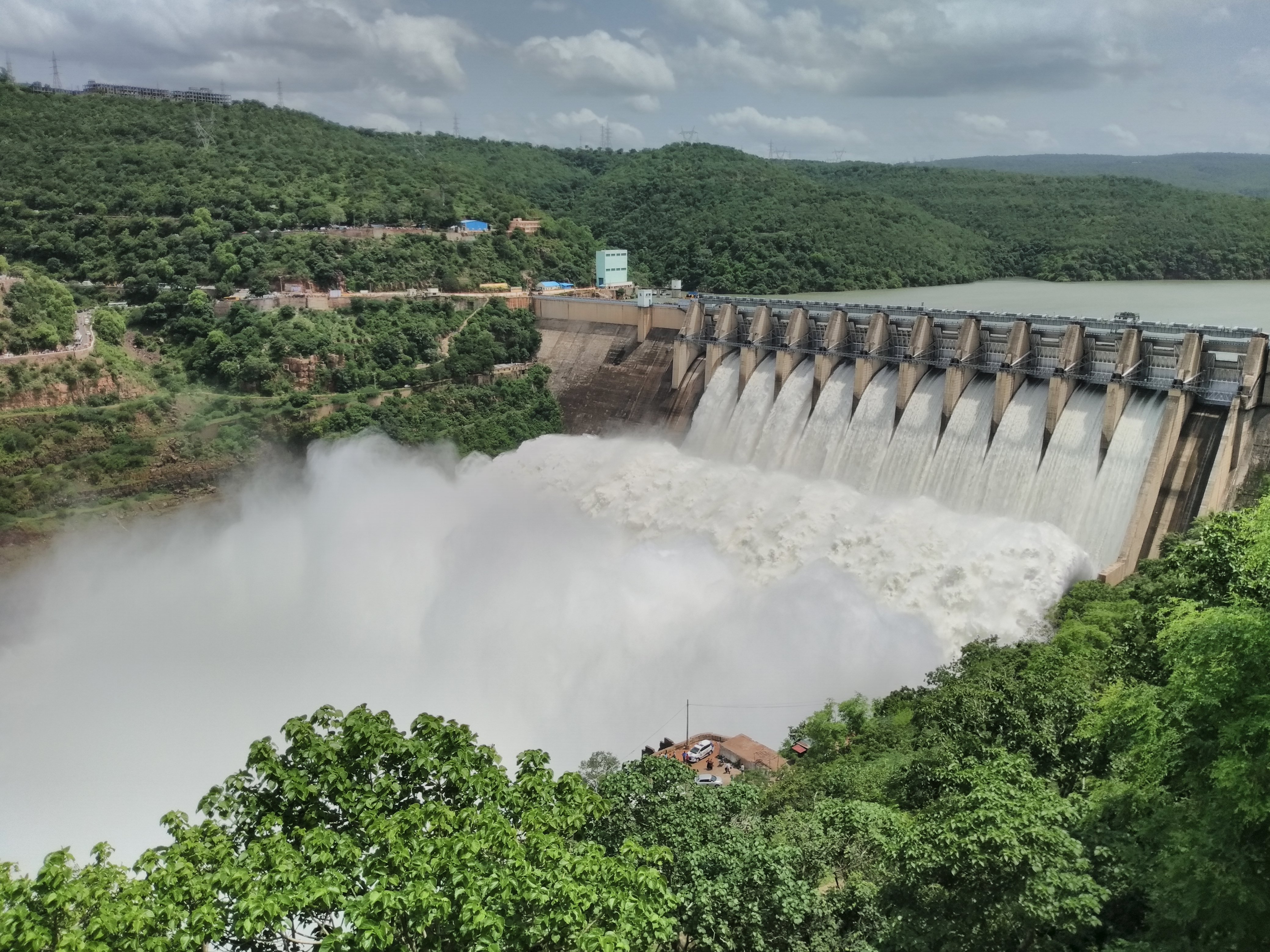 Srisailam Tour Cabs - Apna Cars